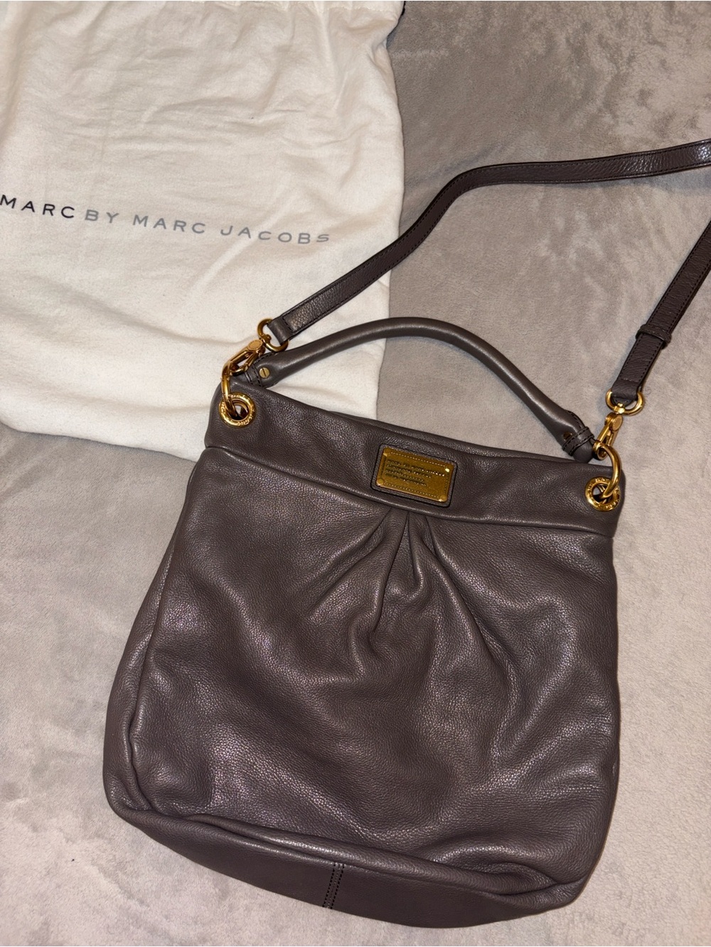 MARC JACOBS HOBO HILLIER